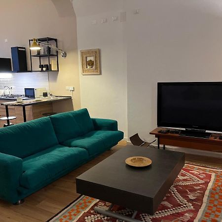 Appartamento Housmart Senzanome 9/3 Bologna Esterno foto