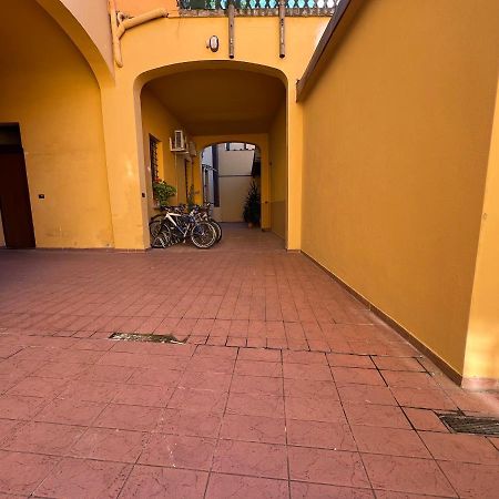 Appartamento Housmart Senzanome 9/3 Bologna Esterno foto